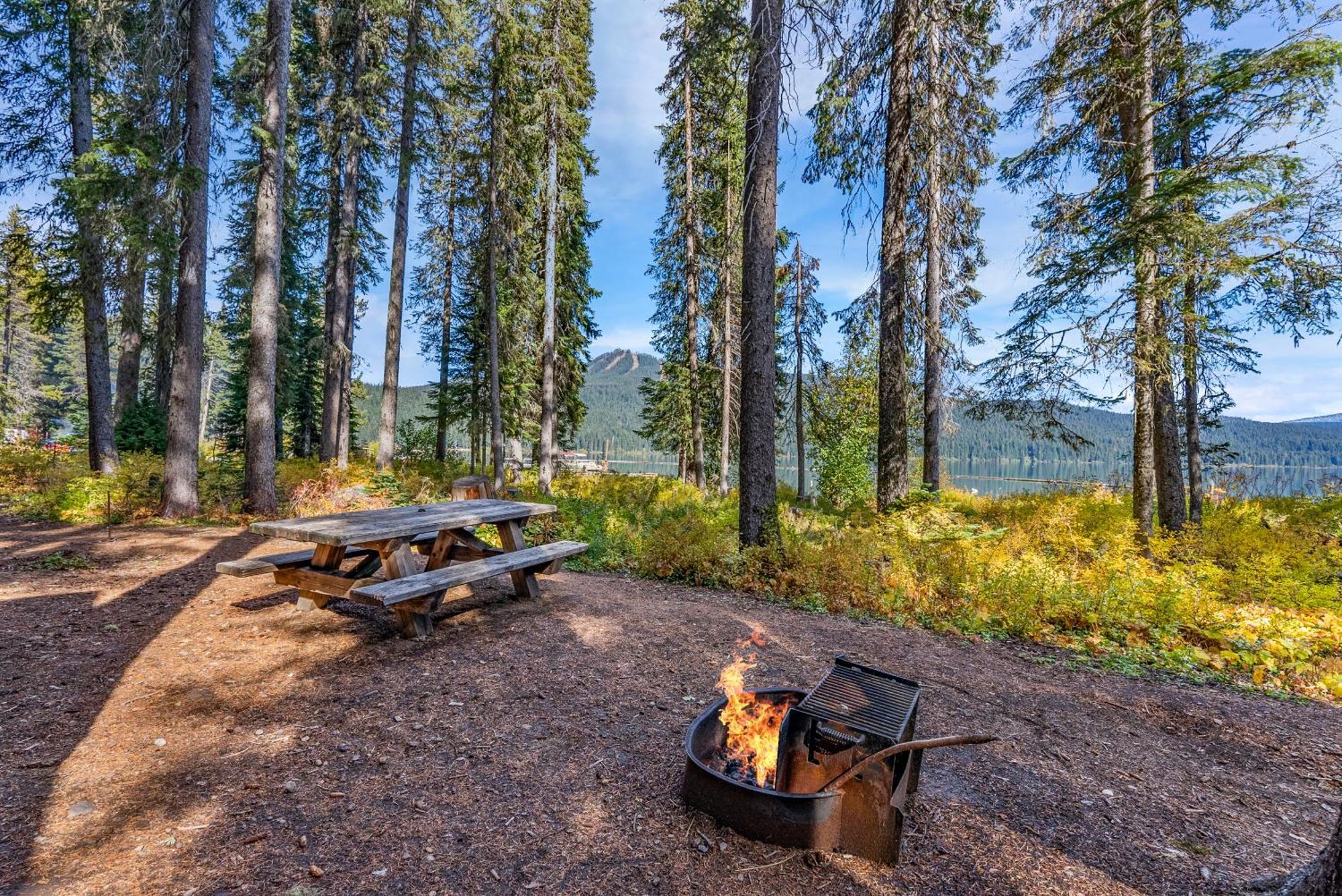Shelter Cove Resort & Marina Odell Lake Bagian luar foto